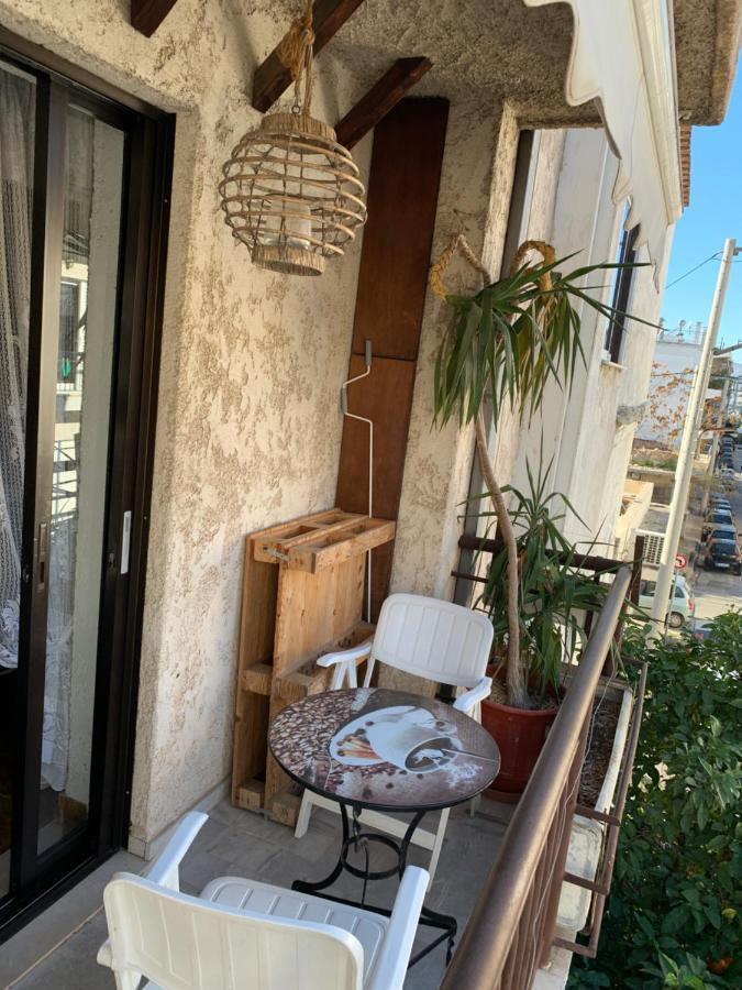 The Rustic Hug Apartment Atena Exterior foto