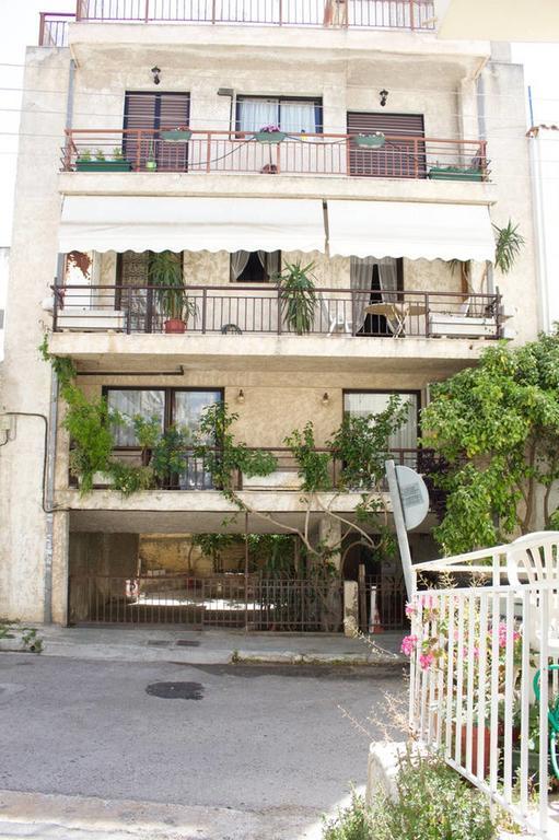 The Rustic Hug Apartment Atena Exterior foto